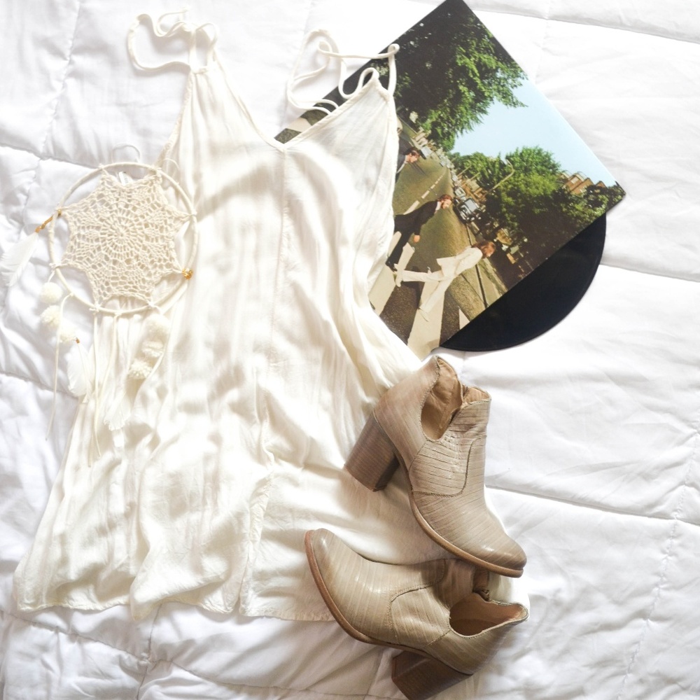 Brandy Melville dress - Picture 1 of 4